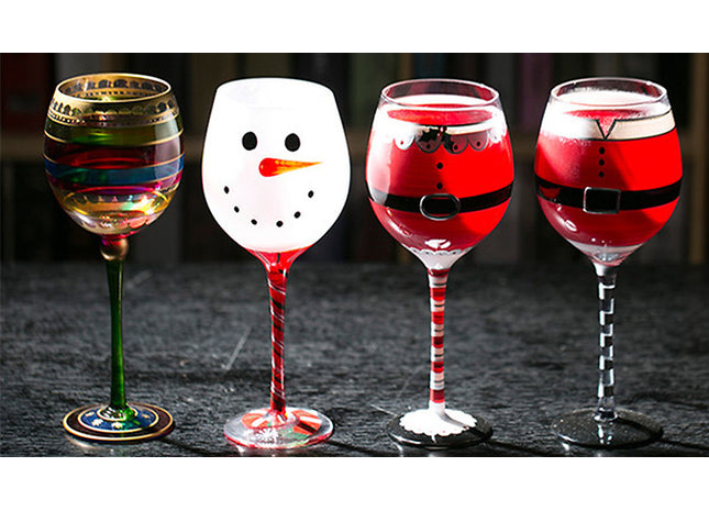 Set of 2 or 4 Christmas Wine Glasses