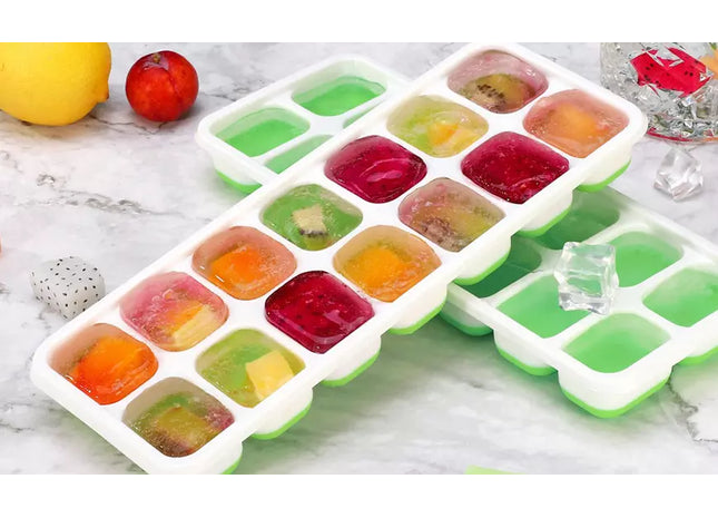 Vinsani 4 Pack Silicone Ice Cube Mould Trays with Clear Removable Lids