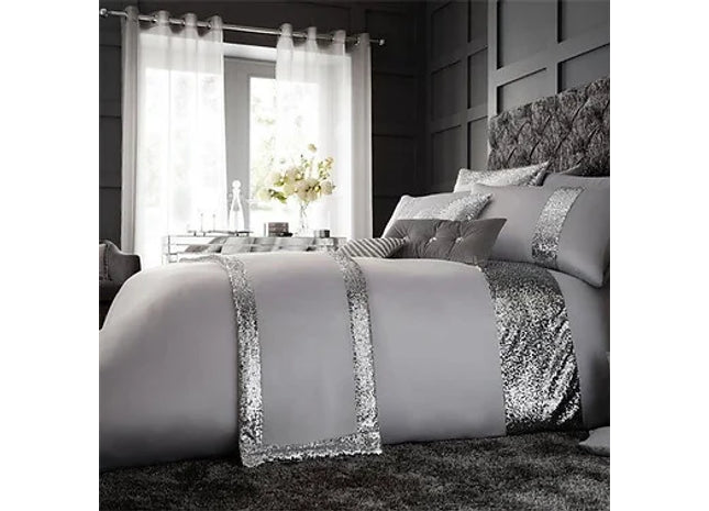 GLAMOROUS LUXURY DUVET SET